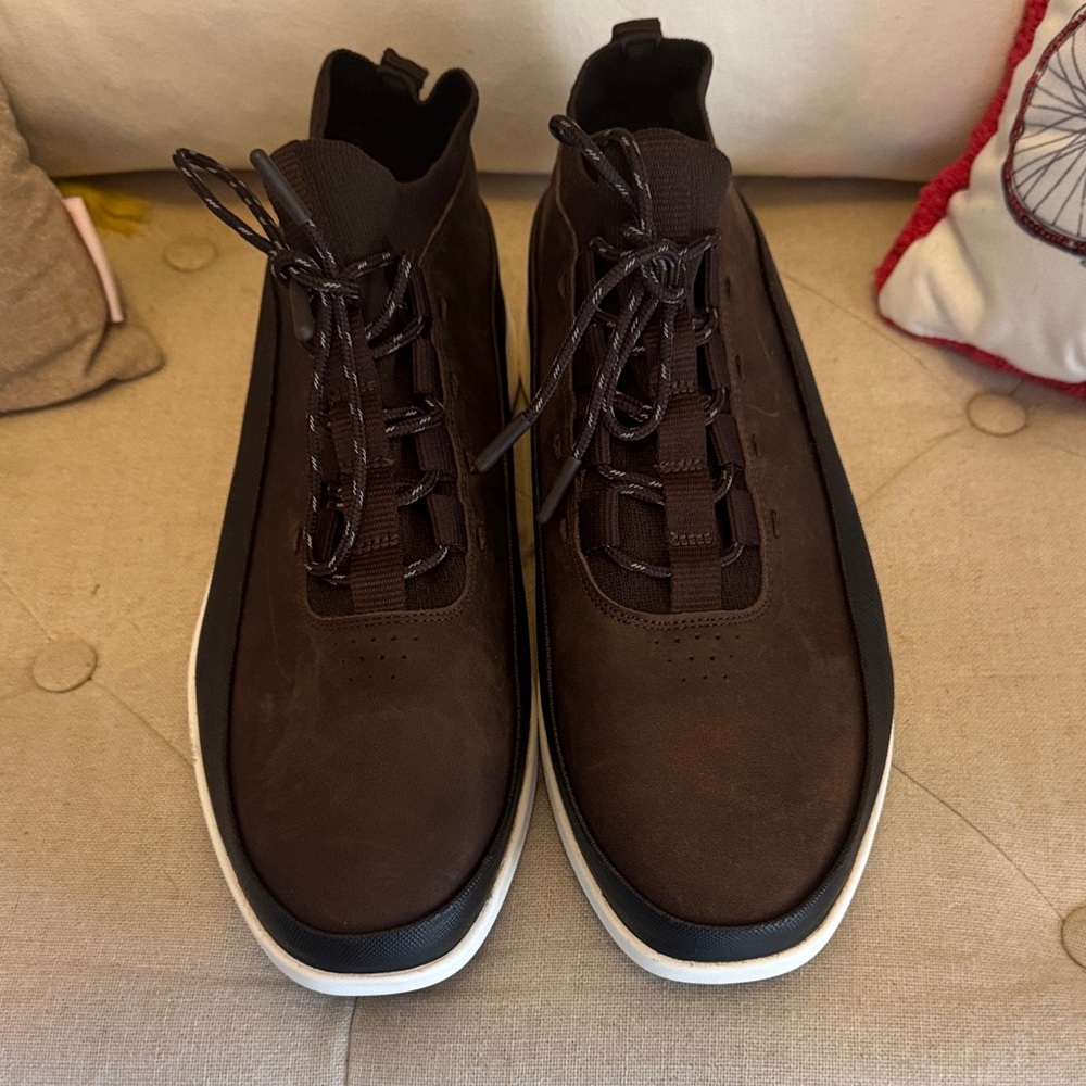 Men's Dark Brown Sneakers with Black and White Trim